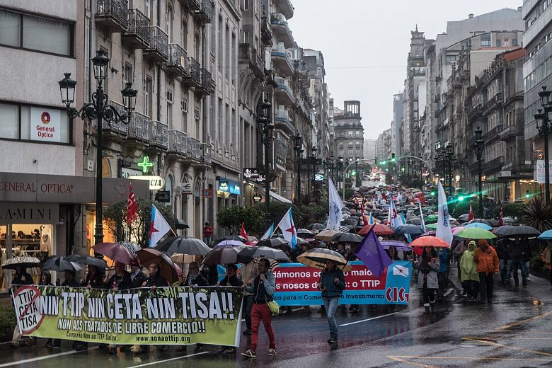 2016-10-15ConcentracionTTIPVigo 00.jpg